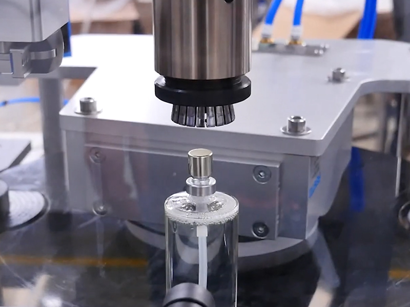 液体农药灌装机：现代农业生产的高效利器